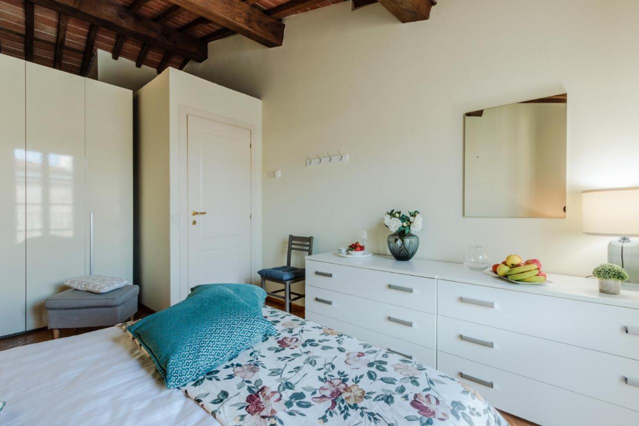 Helene Smart Flat With Elevator Inside Lucca Apartment Exterior photo